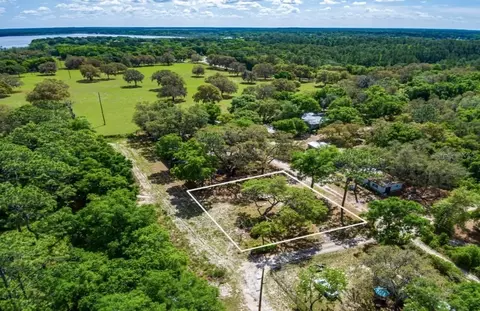SE 45 Place, Ocklawaha, FL 32179