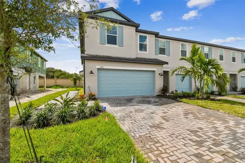 5433 Tripoli Dr, Palmetto, FL 34221