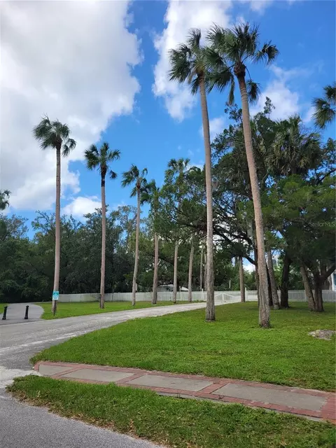 226 Mansion Blvd, Debary, FL 32713