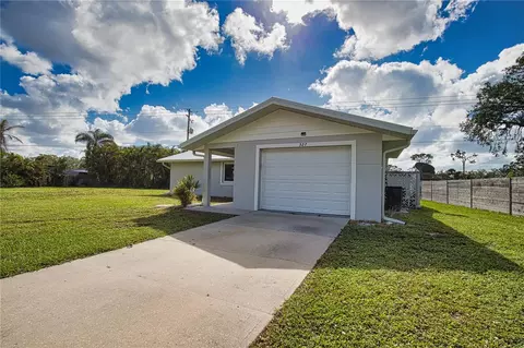 327 Zephyr Rd, Venice, FL 34293