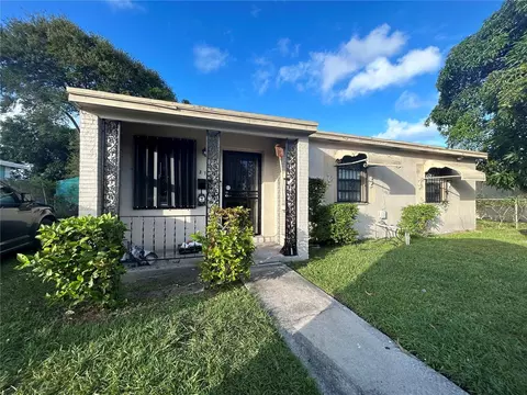 376 W 15th St, Riviera Beach, FL 33404