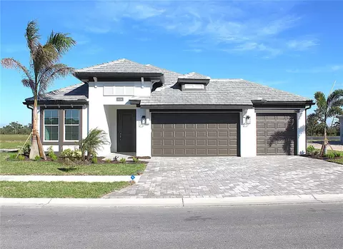 2036 Bolsena St, Nokomis, FL 34275