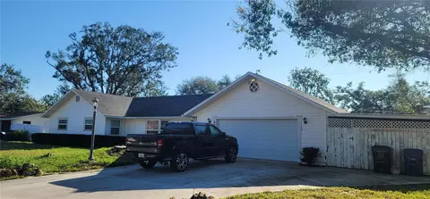 671 Roanoke Rd, Venice, FL 34293