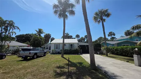 2212 NE Pelican Ter, Jensen Beach, FL 34957