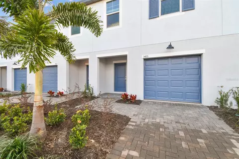 5421 Tripoli Dr, Palmetto, FL 34221