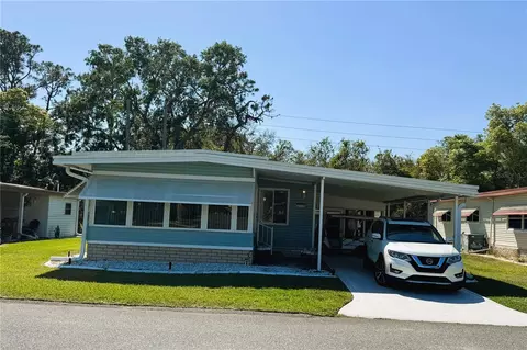 121 Bougainvillea Dr, Leesburg, FL 34748