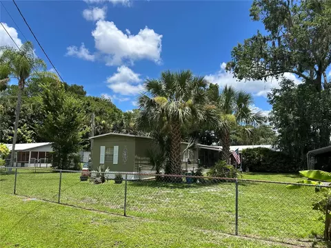 56304 Hazelnut Rd, Astor, FL 32102