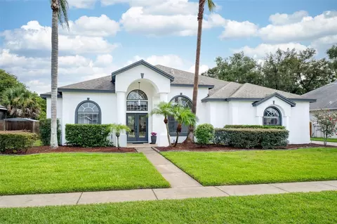 9844 Montclair Cir, Apopka, FL 32703