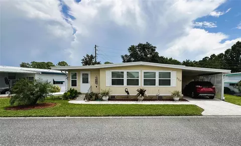 121 Pyracantha Ln, Leesburg, FL 34748