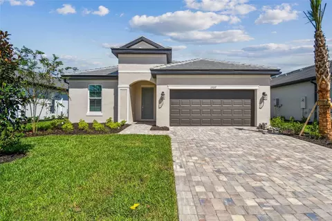17037 Savory Mist Cir, Lakewood Ranch, FL 34211