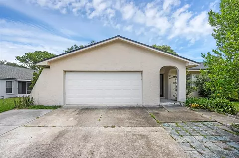 205 Loch Low Dr, Sanford, FL 32773