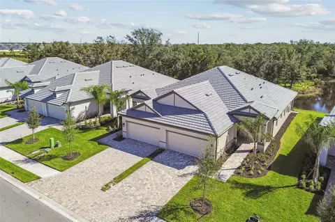 18080 Cherished Loop, Lakewood Ranch, FL 34211