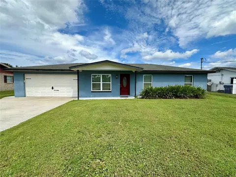 1634 Juno Trl, Astor, FL 32102