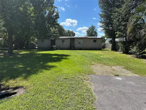 24048 Ermine Rd, Astor, FL 32102
