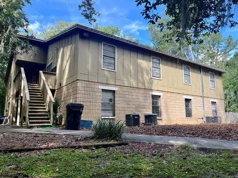 7213 SW 44th Pl, Gainesville, FL 32608