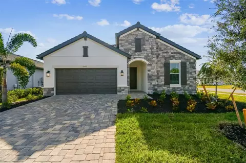 17551 Savory Mist Cir, Lakewood Ranch, FL 34211