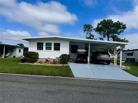 114 Pyracantha Ln, Leesburg, FL 34748