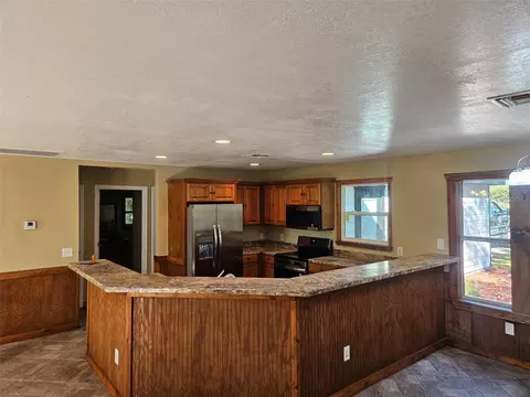 Kitchen - 12022 SE Sunset Harbor Rd, Weirsdale, FL 32195 photo 1 of 2