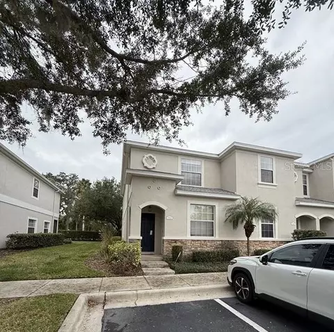 1944 Greenwood Valley Dr, Plant City, FL 33563