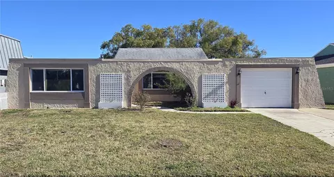 3604 Delta Pl, Holiday, FL 34691