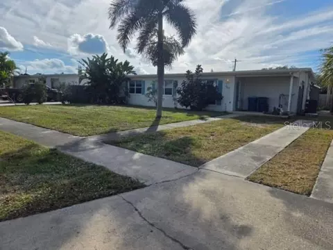 942 Abeto St NE, Palm Bay, FL 32905