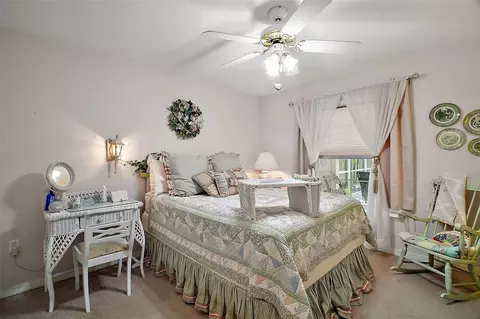 Bedroom - 35350 County Road 439, Eustis, FL 32736 photo 3 of 4