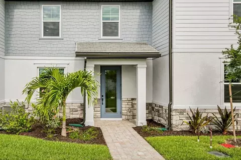 Exterior - 17817 Broadleaf Loop, Venice, FL 34293 photo 2 of 4