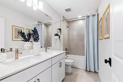 Bath - 17841 Broadleaf Loop, Venice, FL 34293 photo 1 of 2