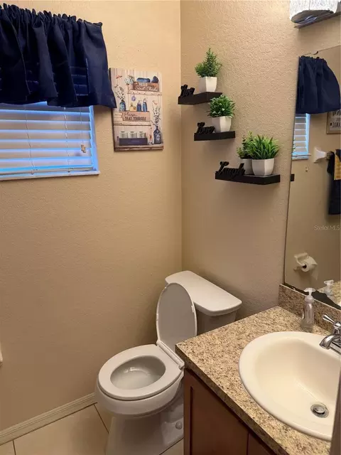 Bath - 4495 Mandolin Blvd, Winter Haven, FL 33884 photo 4 of 7