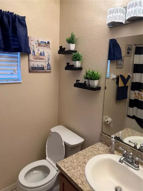 Bath - 4495 Mandolin Blvd, Winter Haven, FL 33884 photo 1 of 7