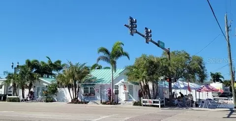 3351 Bahia Vista St, Sarasota, FL 34239