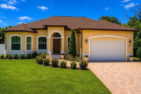 1900 Colleen St, Sarasota, FL 34231