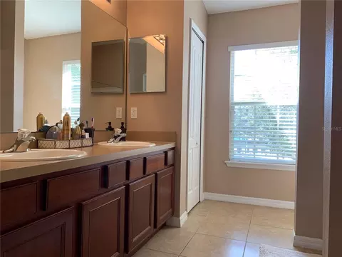 Bath - 7117 Harmony Square Dr S #7117, Harmony, FL 34773 photo 3 of 5