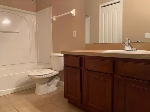 Bath - 7117 Harmony Square Dr S #7117, Harmony, FL 34773 photo 5 of 5