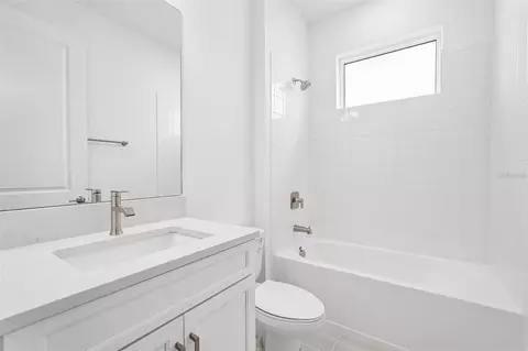 Bath - 3664 142nd Ter E, Parrish, FL 34219 photo 1 of 5