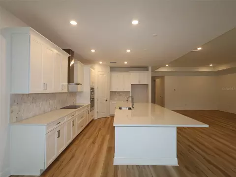 Kitchen - 3689 142nd Ter E, Parrish, FL 34219 photo 2 of 2