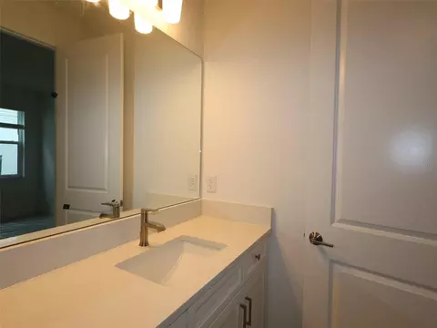 Bath - 3689 142nd Ter E, Parrish, FL 34219 photo 4 of 5