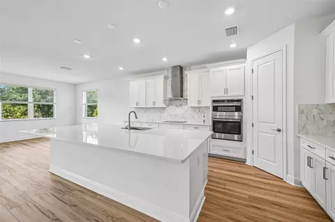 Kitchen - 3689 142nd Ter E, Parrish, FL 34219 photo 1 of 3