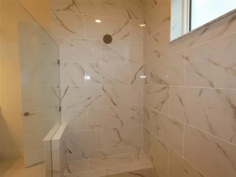 Bath - 3689 142nd Ter E, Parrish, FL 34219 photo 3 of 5