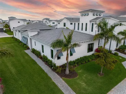 5932 Red Mangrove Ln, Bradenton, FL 34210