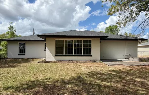 Exterior - 30 Olive Circle Loop, Ocala, FL 34472 photo 5 of 6