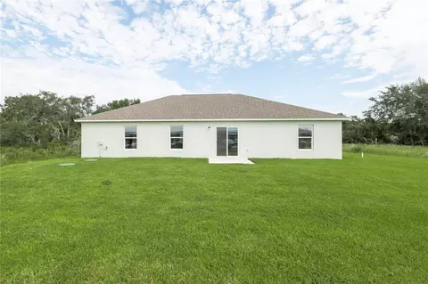 Exterior - 4423 Cremona Dr, Sebring, FL 33872 photo 2 of 3