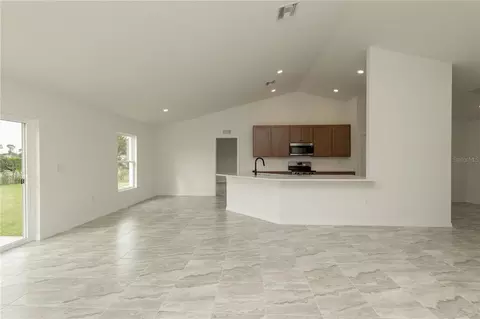 Living - 4423 Cremona Dr, Sebring, FL 33872 photo 4 of 5