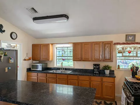 Kitchen - 35819 Nova Ln, Eustis, FL 32736 photo 1 of 2