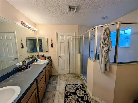 Bath - 35819 Nova Ln, Eustis, FL 32736 photo 1 of 5