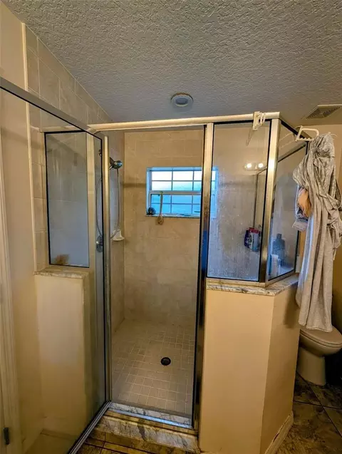 Bath - 35819 Nova Ln, Eustis, FL 32736 photo 2 of 5