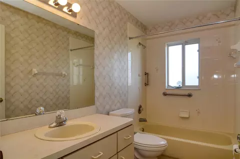 Bath - 9832 SW 61st Ct, Ocala, FL 34476 photo 2 of 2