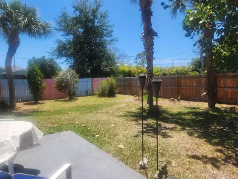 Exterior - 316 Alba St E, Venice, FL 34285 photo 2 of 5