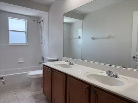 Bath - 345 Beacon Pointe Dr, Ocoee, FL 34761 photo 6 of 6