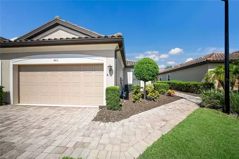 5811 Cavano Dr, Sarasota, FL 34231